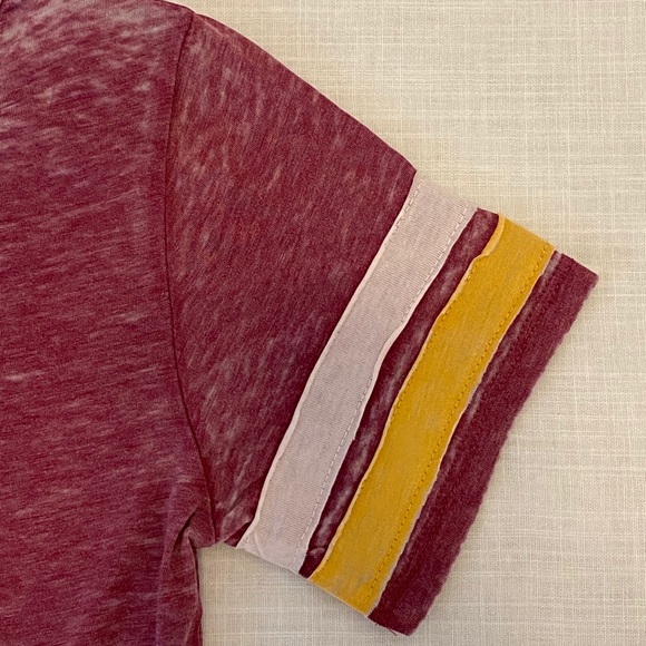 Ladies burgundy t-shirt - Picture 4 of 5